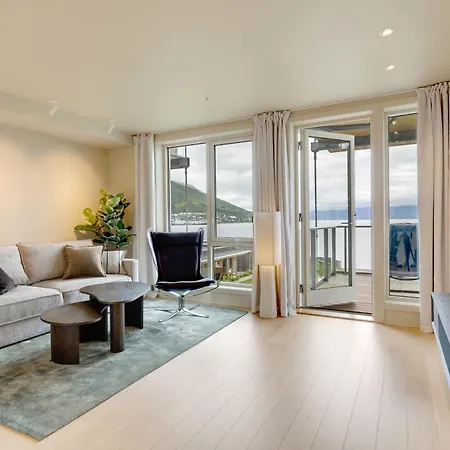 Premium Seafront With Balcony Apartament Tromsø